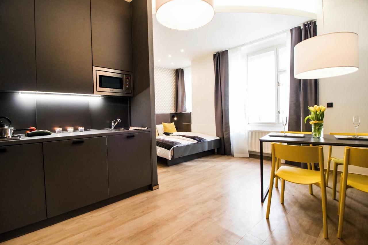 Apartament In The Hearth Of The City Centre, Old Town Square - 3Min Praga Zewnętrze zdjęcie