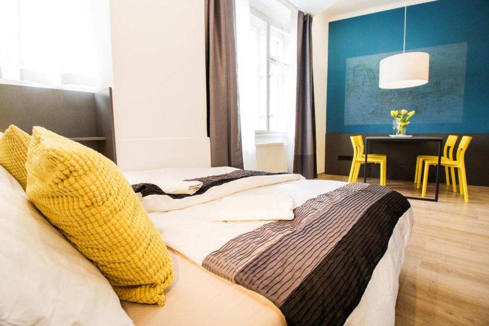 Apartament In The Hearth Of The City Centre, Old Town Square - 3Min Praga Zewnętrze zdjęcie