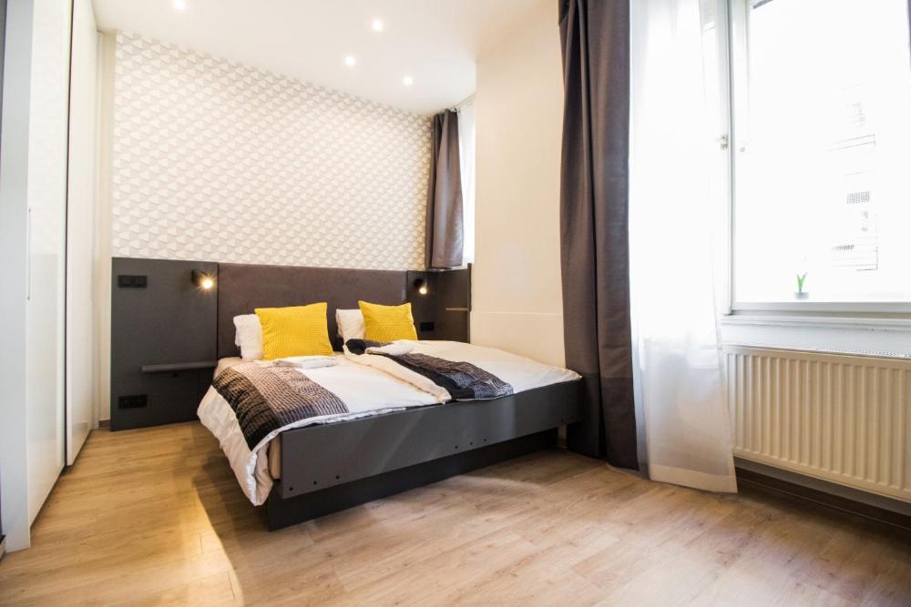 Apartament In The Hearth Of The City Centre, Old Town Square - 3Min Praga Zewnętrze zdjęcie